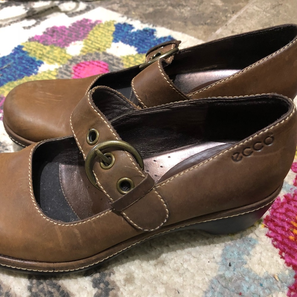 Ecco brown leather Mary Jane shoes sz 38